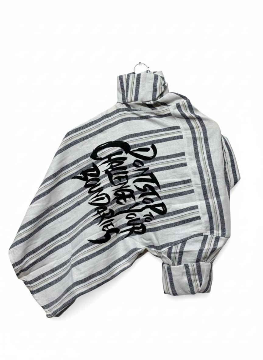 Double pocket back printed shirt